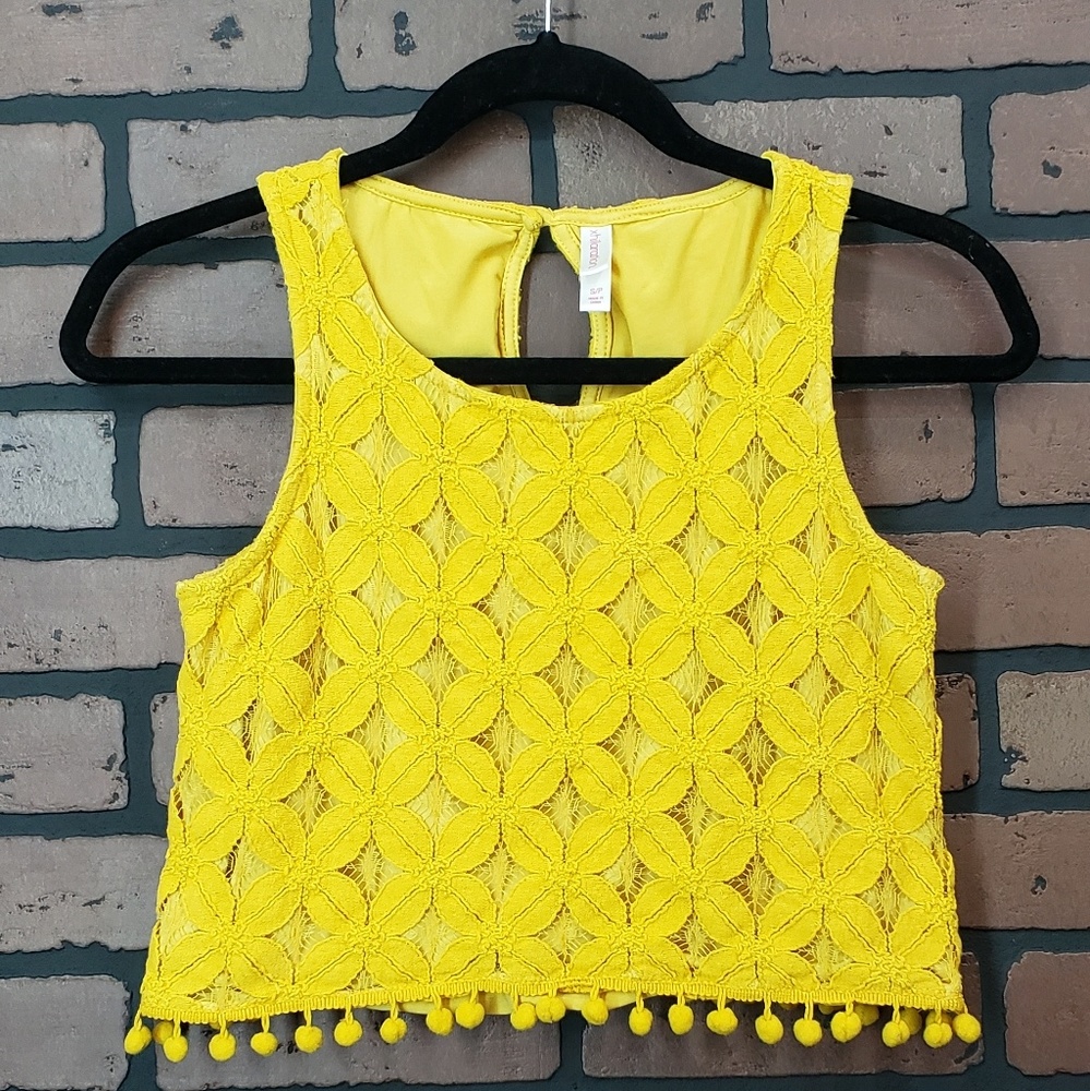 Xhilaration cropped tank top